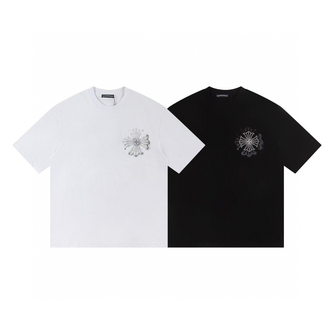 クロムハーツ Tシャツ黒&白 zH0170｜存在感を纏う人気Tシャツ